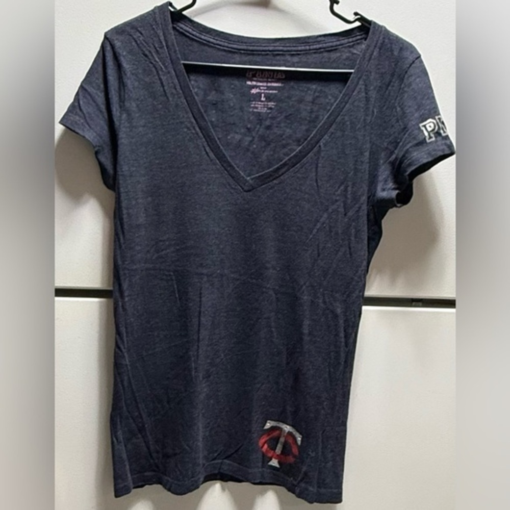 PINK x MLB MN Twins Navy Distressed Embellished T-shirt